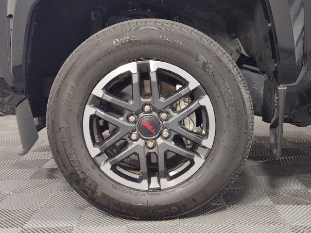 Used 2024 Toyota Tacoma TRD Sport AWD/4WD image 20