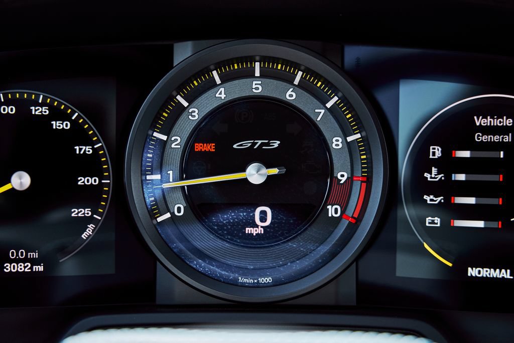 Used 2022 Porsche 911 GT3 RWD image 56