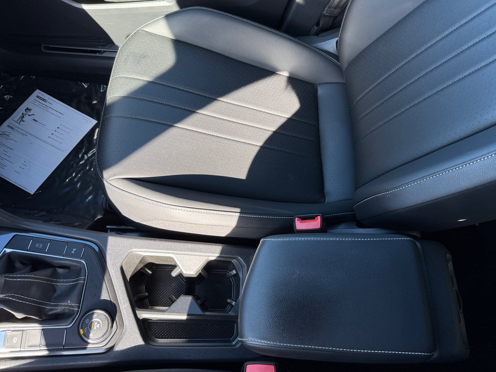 Certified 2023 Volkswagen Tiguan SE R-Line AWD/4WD image 14