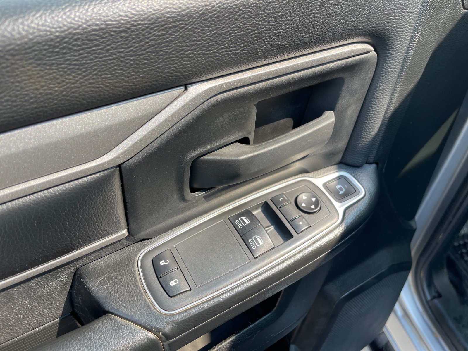Used 2024 RAM 4500 Tradesman AWD/4WD image 13