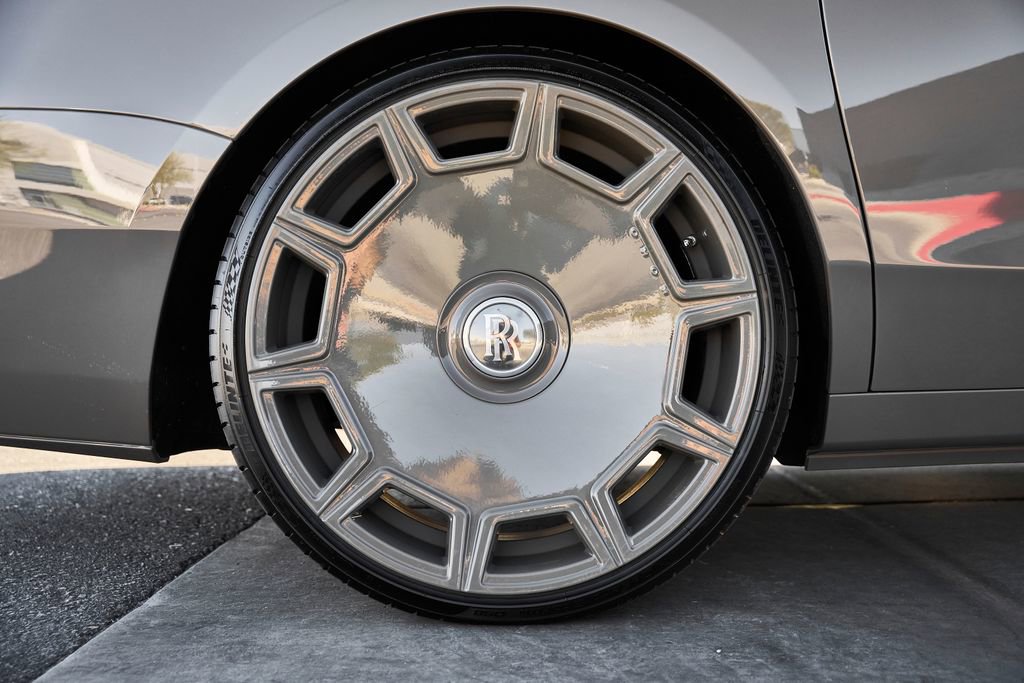 Used 2025 Rolls-Royce Ghost AWD/4WD image 21