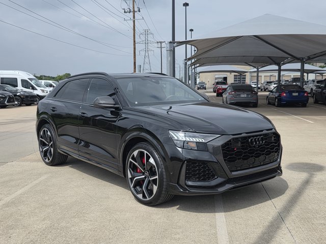 Used 2022 Audi RS Q8 w/ Carbon Optic Package AWD/4WD video 3