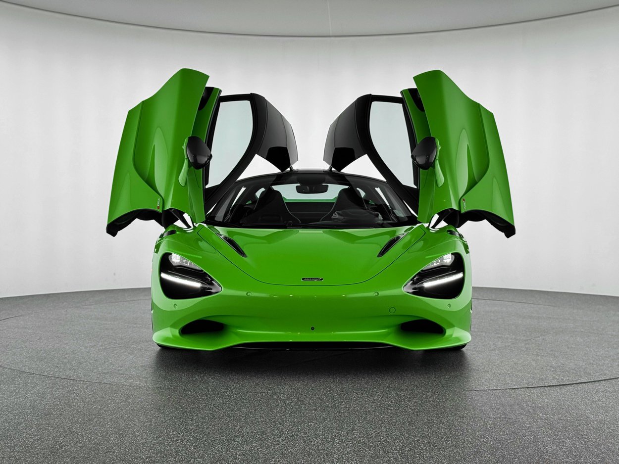 New 2026 McLaren 750S image 10
