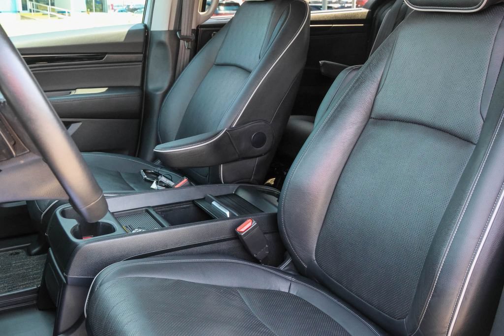 Used 2024 Honda Odyssey Elite image 7