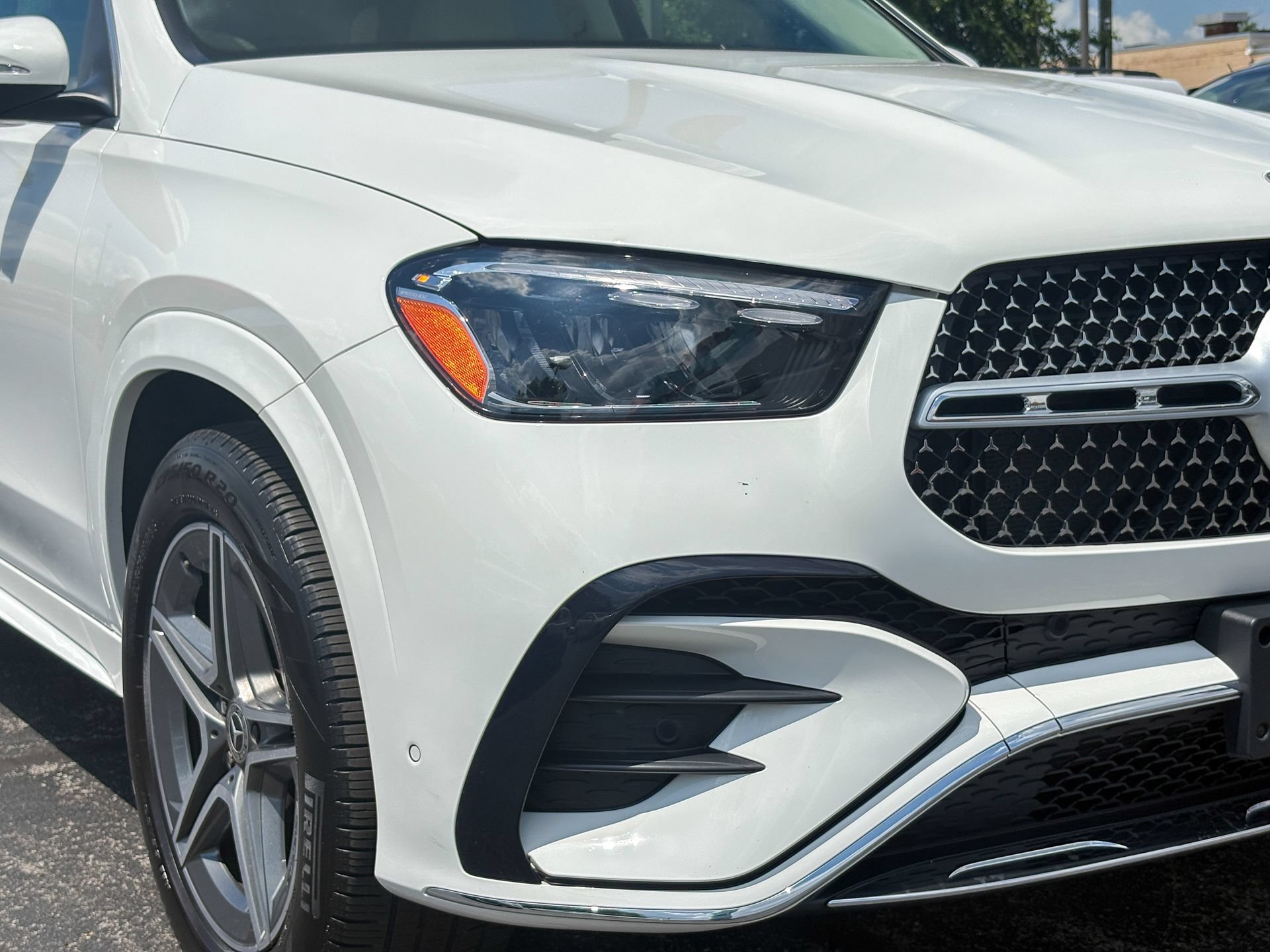 Used 2024 Mercedes-Benz GLE 350 4MATIC image 3