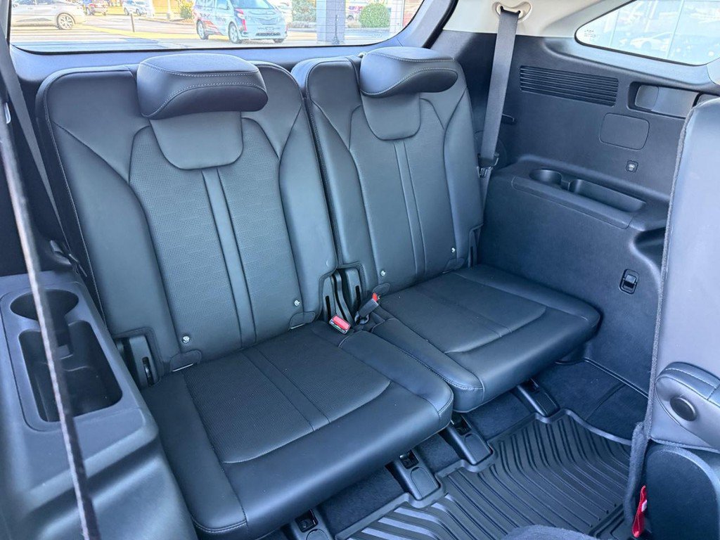 Used 2025 Kia Sorento X-Line EX image 10