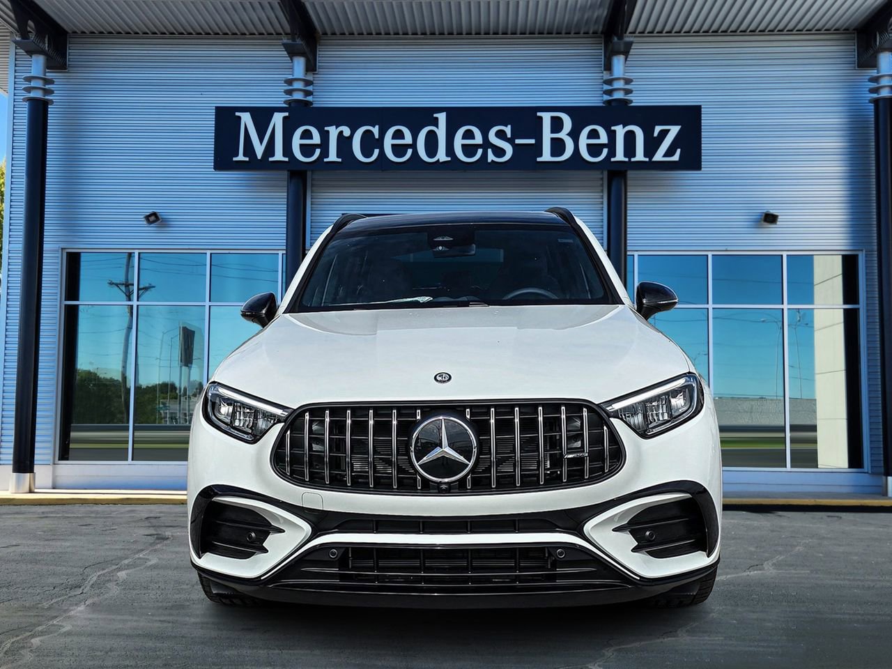 New 2026 Mercedes-Benz GLC 43 AMG 4MATIC image 2