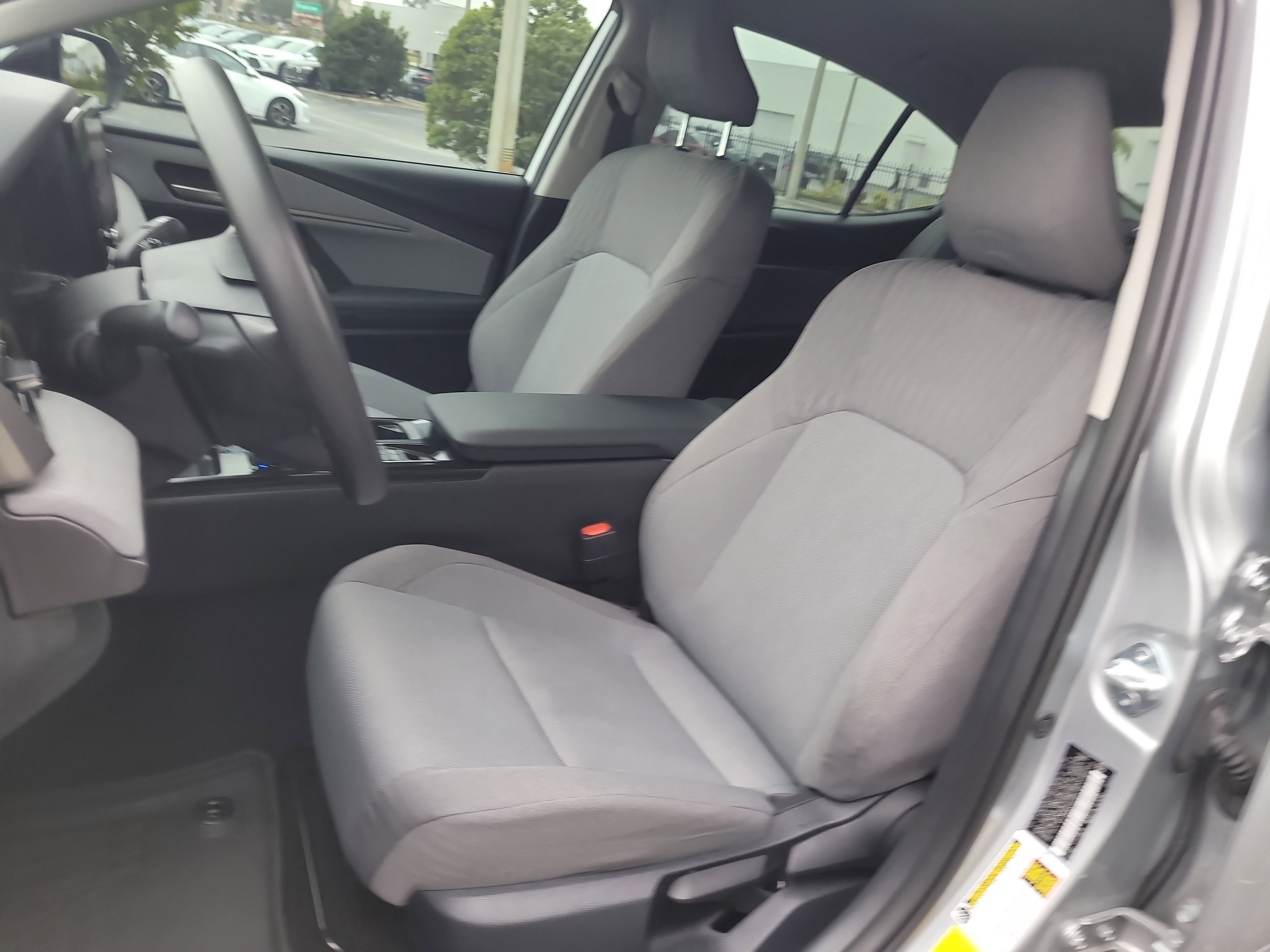 Used 2025 Toyota Camry LE image 19