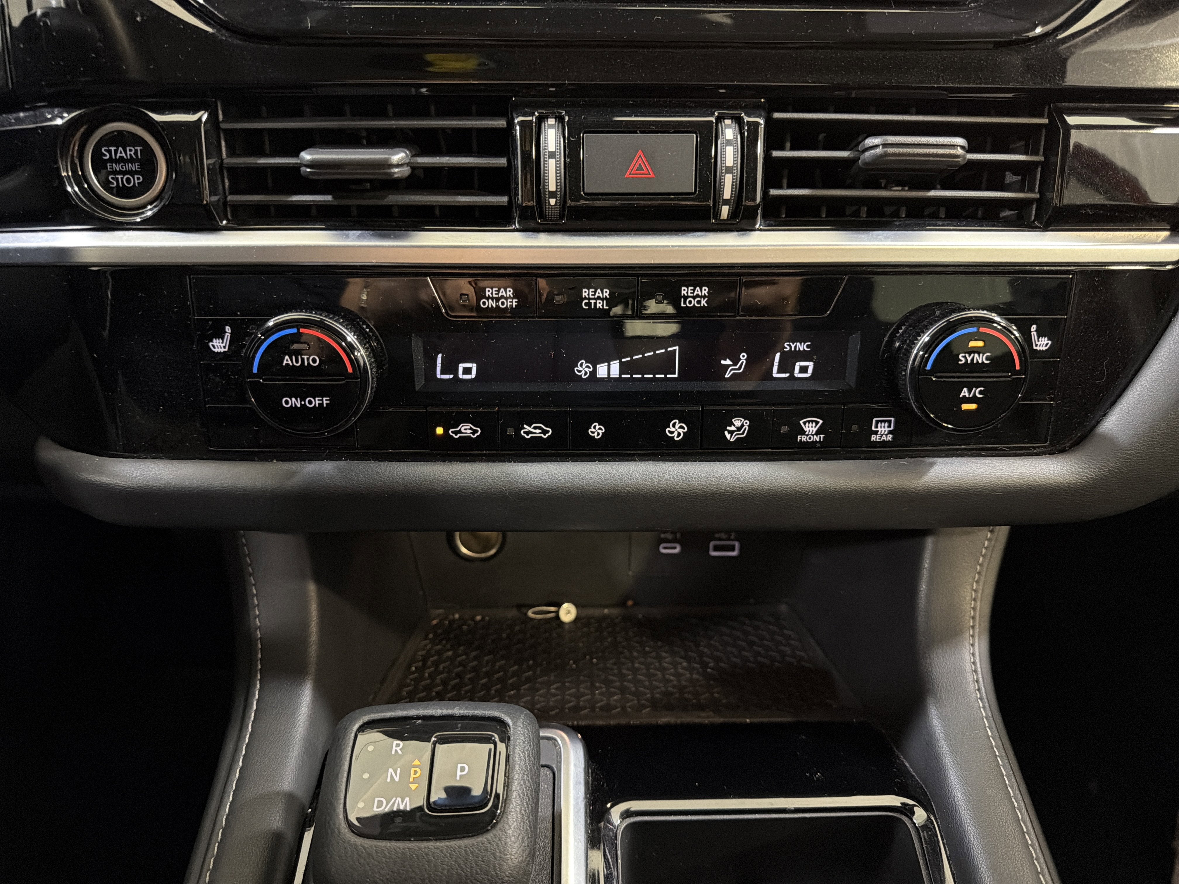 Used 2022 Nissan Pathfinder SV image 18