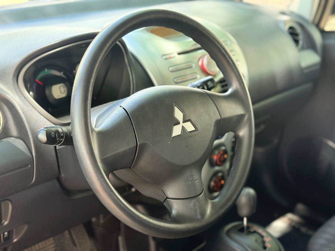 Used 2012 Mitsubishi i SE RWD image 16