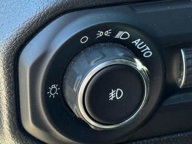 Used 2022 Jeep Wrangler Rubicon w/ LED Lighting Group AWD/4WD image 20