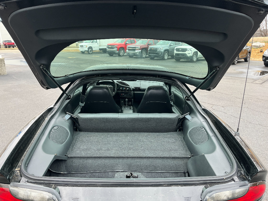 Used 1996 Chevrolet Camaro Z28 RWD image 21