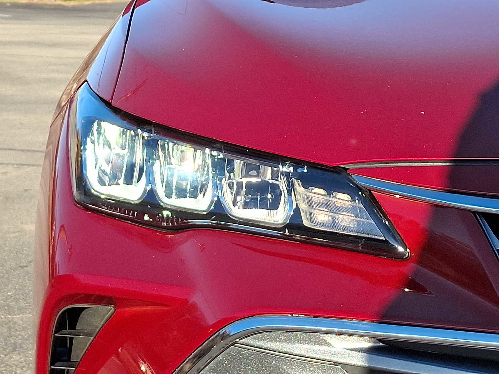 Used 2021 Toyota Avalon XLE w/ Moonroof Package image 10