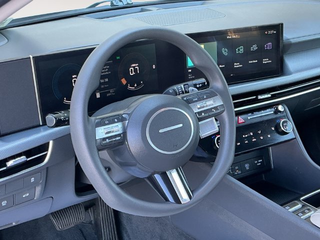 Used 2025 Hyundai Sonata SEL FWD image 13