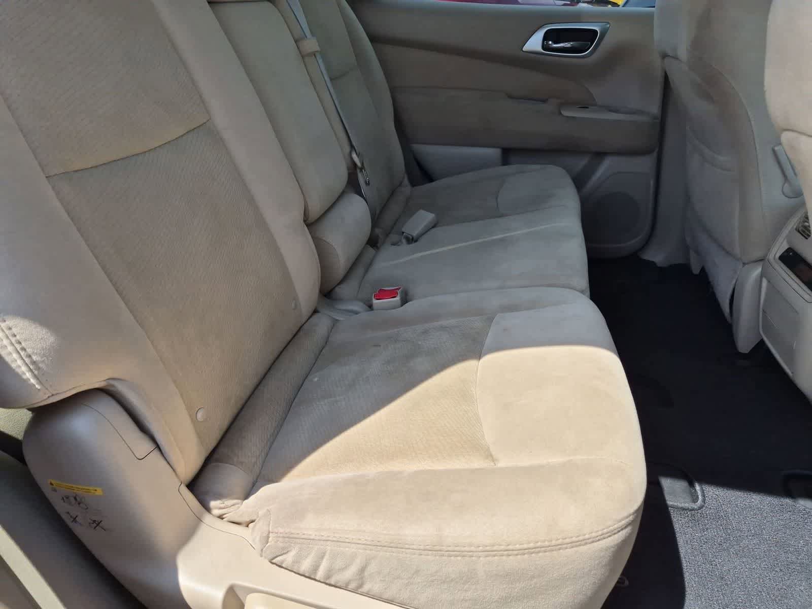 Used 2016 Nissan Pathfinder SV w/ Cargo Package FWD image 21