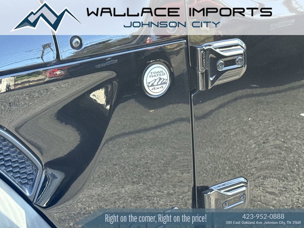 Used 2021 Jeep Gladiator Sport image 11