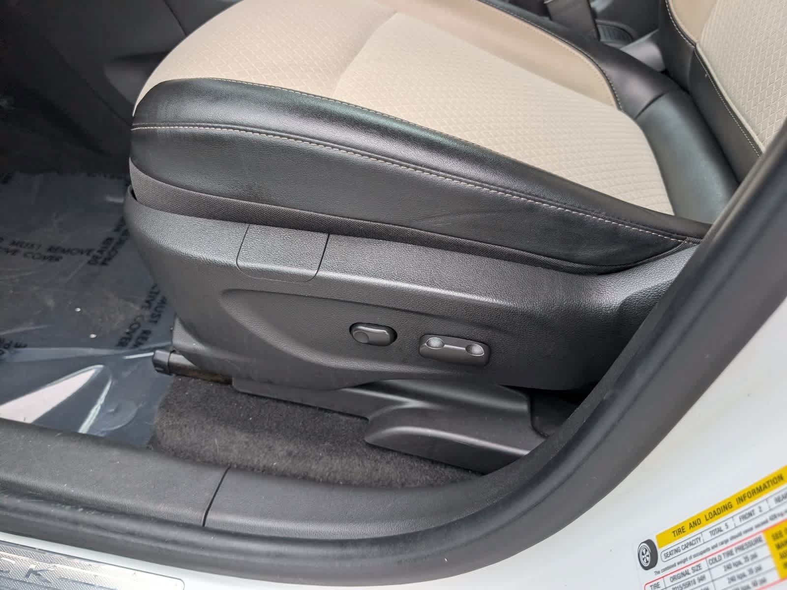 Used 2020 Buick Encore Preferred AWD/4WD image 19
