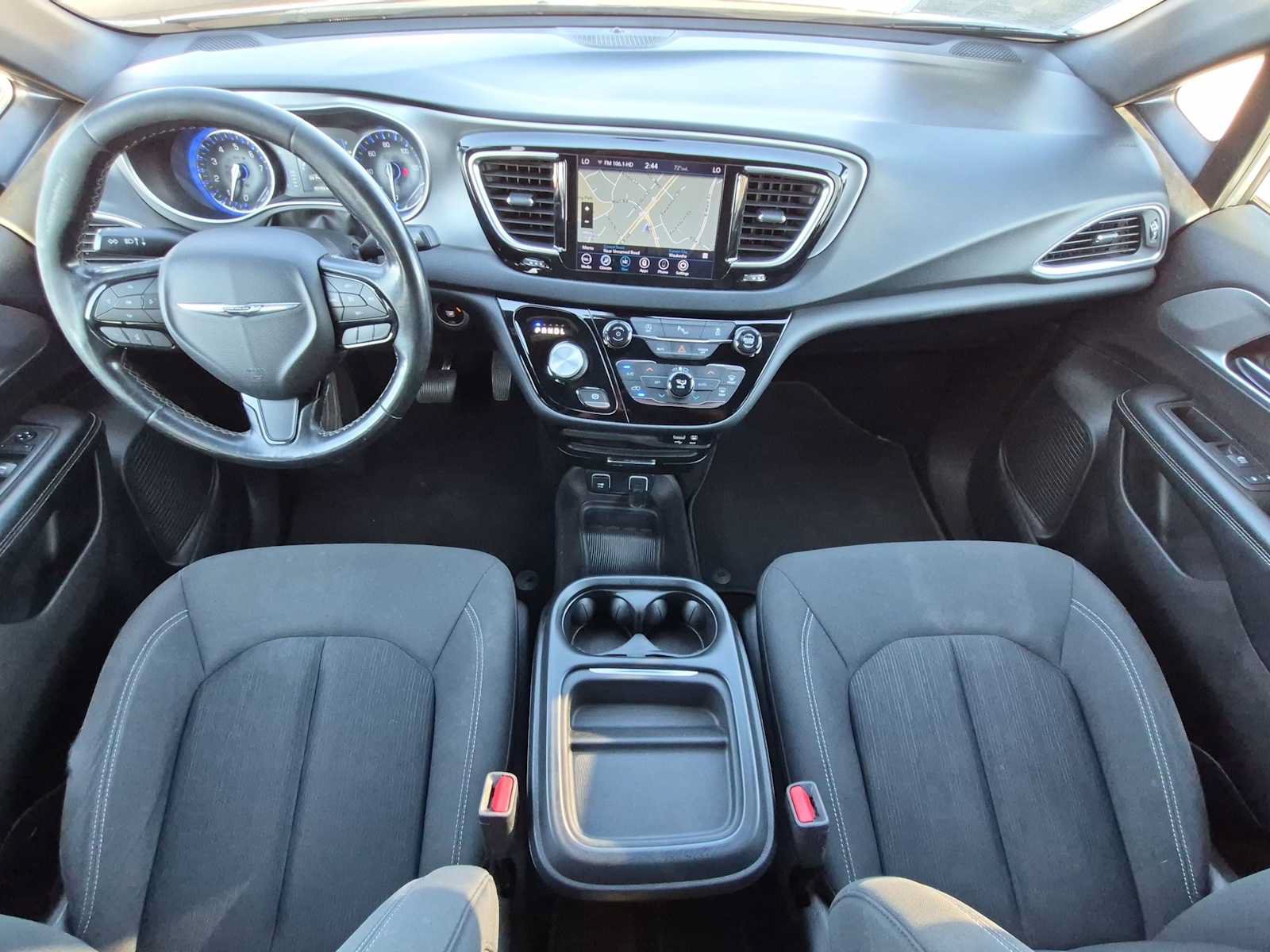 Used 2019 Chrysler Pacifica Touring Plus w/ S Appearance Package FWD image 15