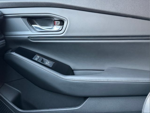 Used 2025 Honda Accord Touring image 26
