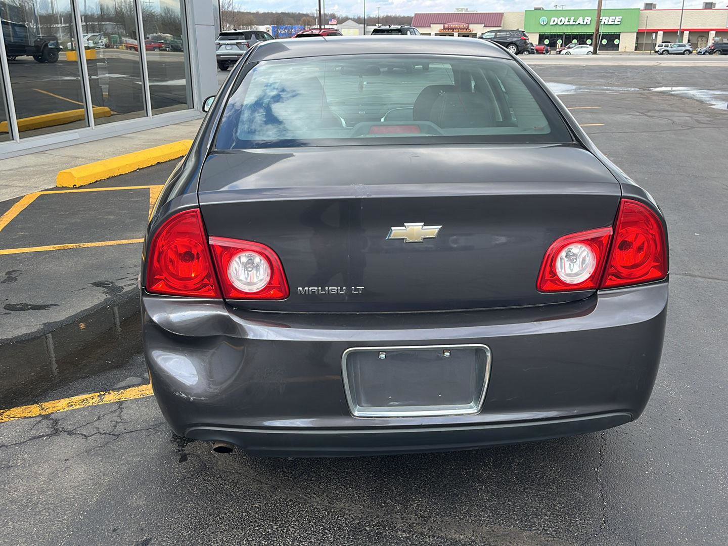 Used 2011 Chevrolet Malibu LT FWD image 4