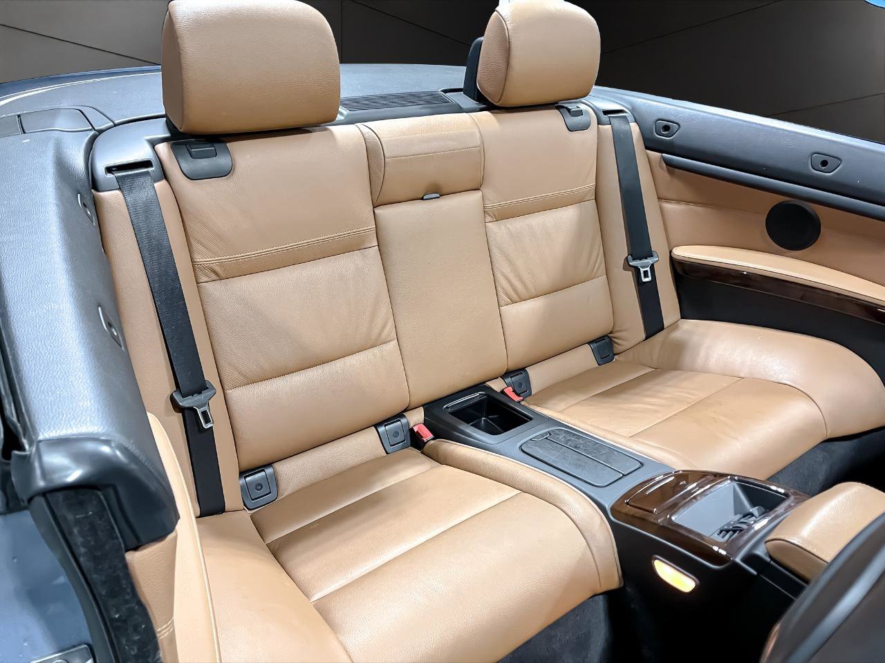 Used 2013 BMW 328i Convertible image 13