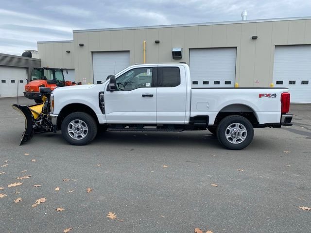 New 2026 Ford F350 XLT w/ FX4 Off-Road Package AWD/4WD image 4