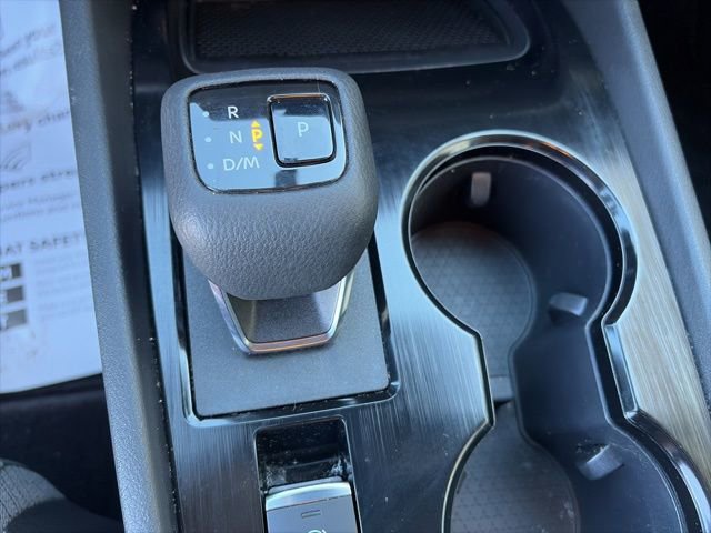 Used 2023 Nissan Rogue SV image 17