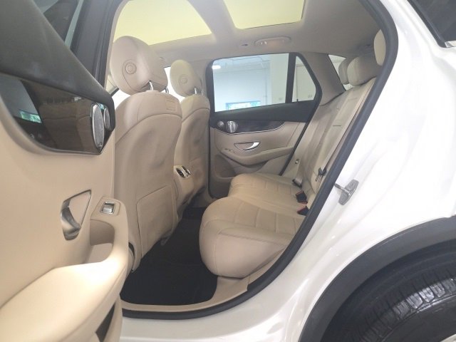 Used 2018 Mercedes-Benz GLC 300 4MATIC image 20