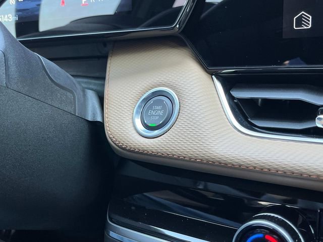 Certified 2026 Chevrolet Equinox ACTIV w/ Convenience Package III FWD image 39