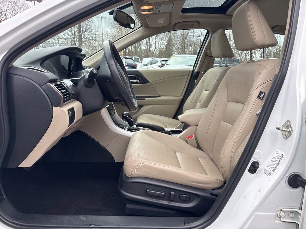 Used 2016 Honda Accord EX-L image 9