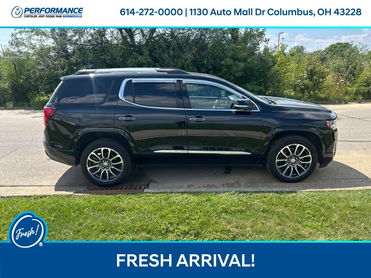Used 2023 GMC Acadia Denali AWD/4WD image 3