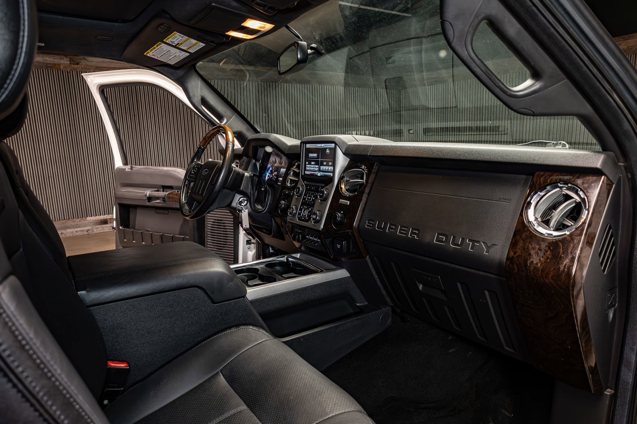 Used 2015 Ford F350 Platinum image 13