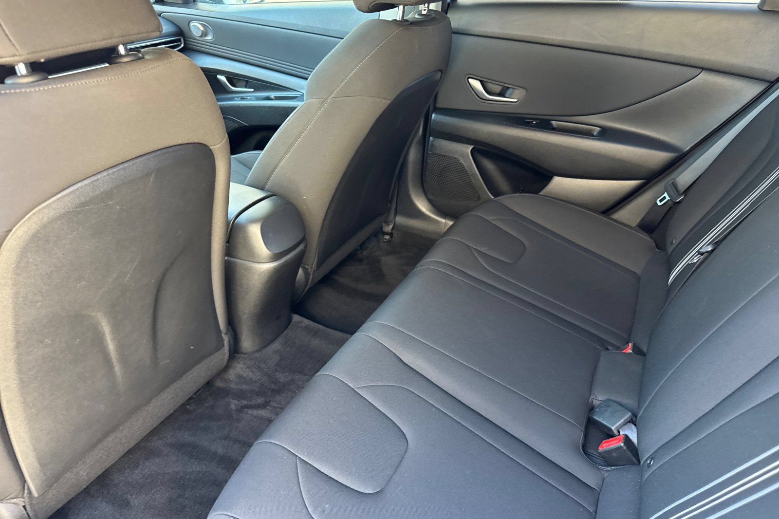 Used 2021 Hyundai Elantra SEL w/ Convenience Package FWD image 13