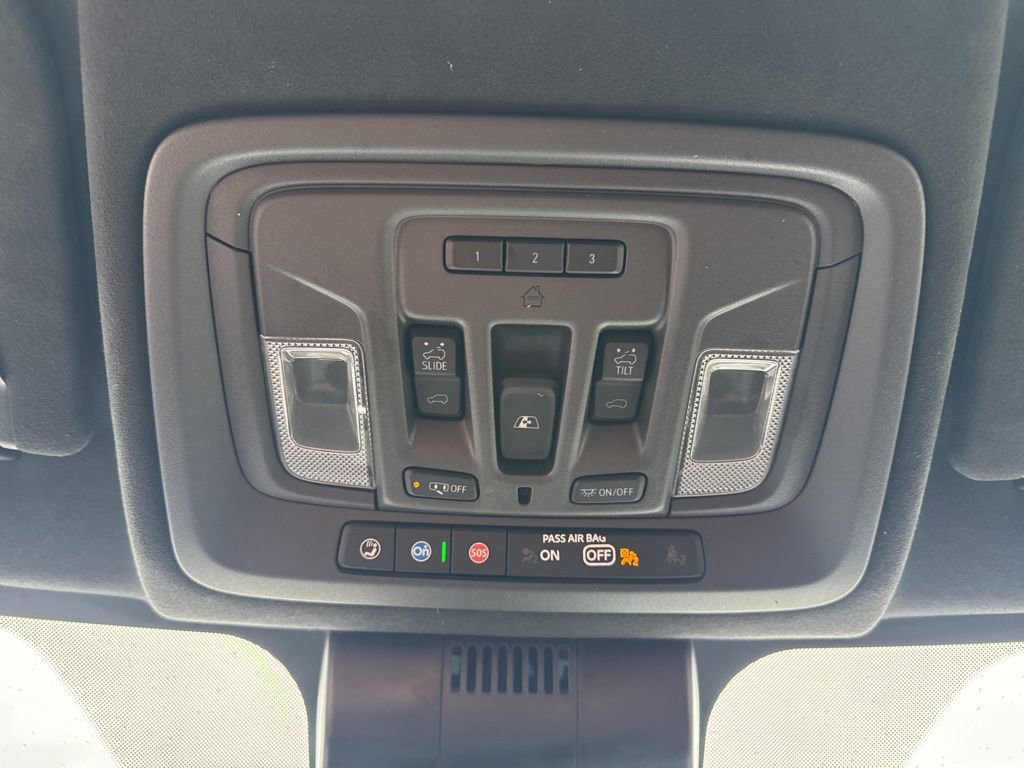 Used 2024 GMC Sierra 3500 Denali Ultimate AWD/4WD image 28