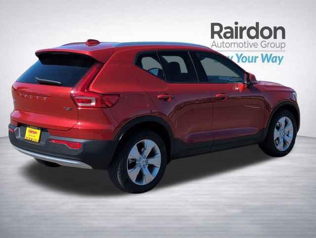 Used 2020 Volvo XC40 T5 Momentum AWD/4WD image 7