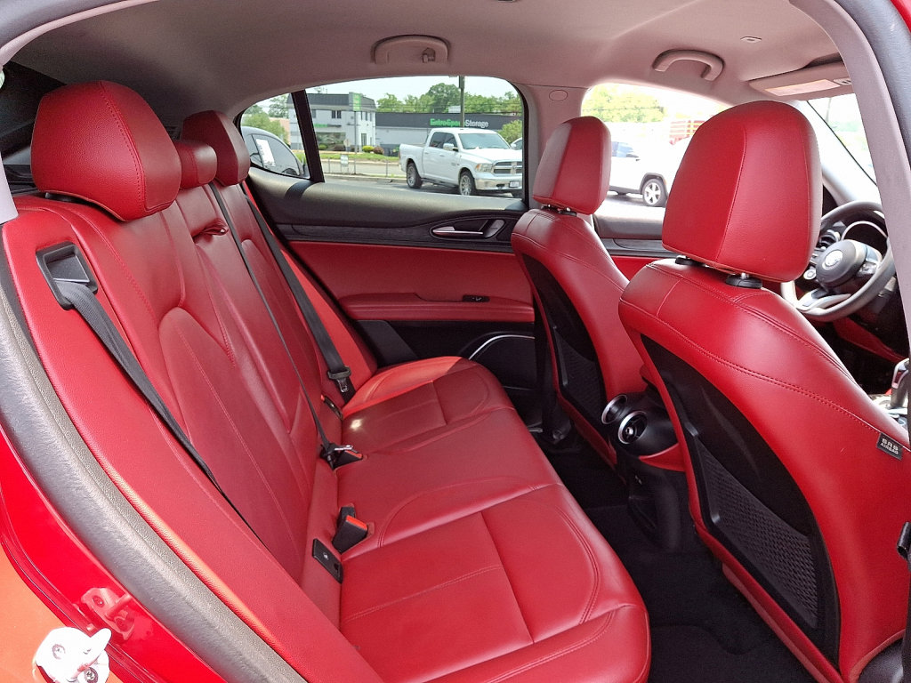 Used 2020 Alfa Romeo Stelvio image 15