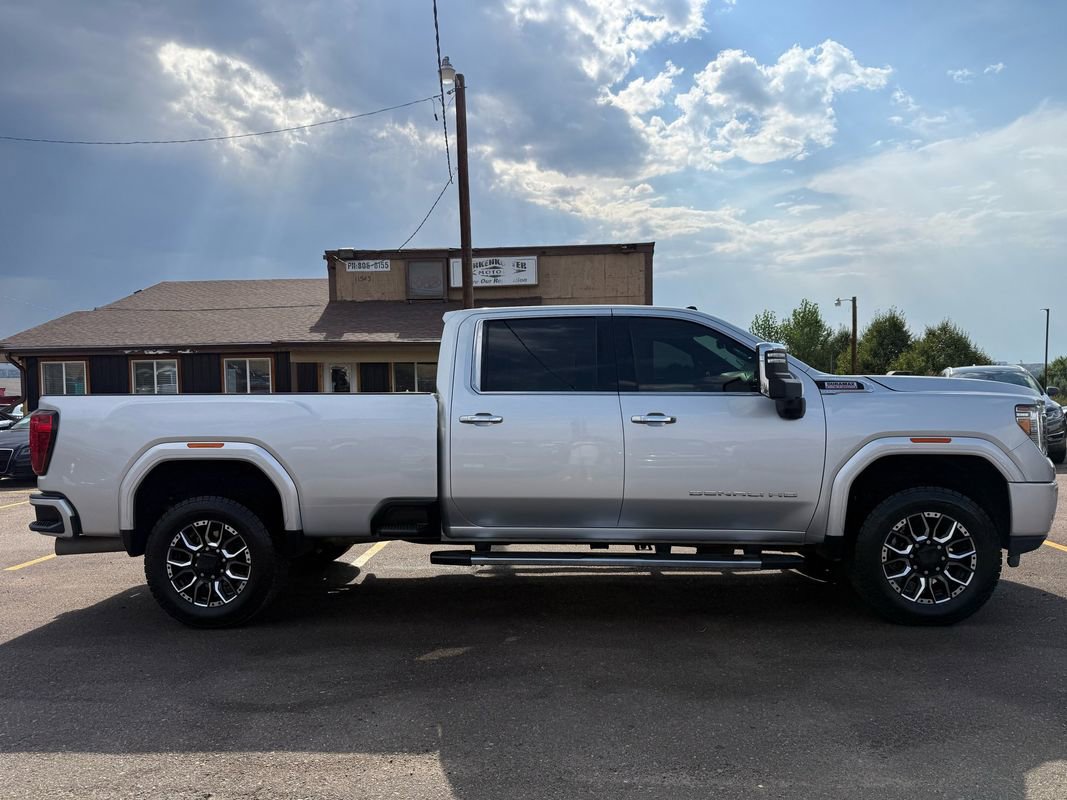Used 2023 GMC Sierra 3500 Denali w/ Denali Ultimate Package image 2
