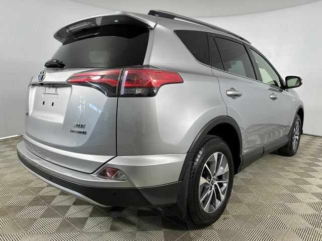Used 2018 Toyota RAV4 XLE w/ Convenience Package AWD/4WD image 7