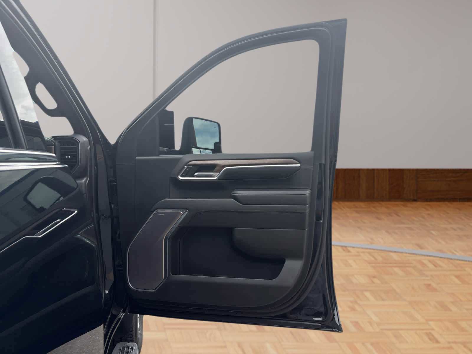 Used 2024 Chevrolet Silverado 2500 High Country w/ High Country Premium Package image 15