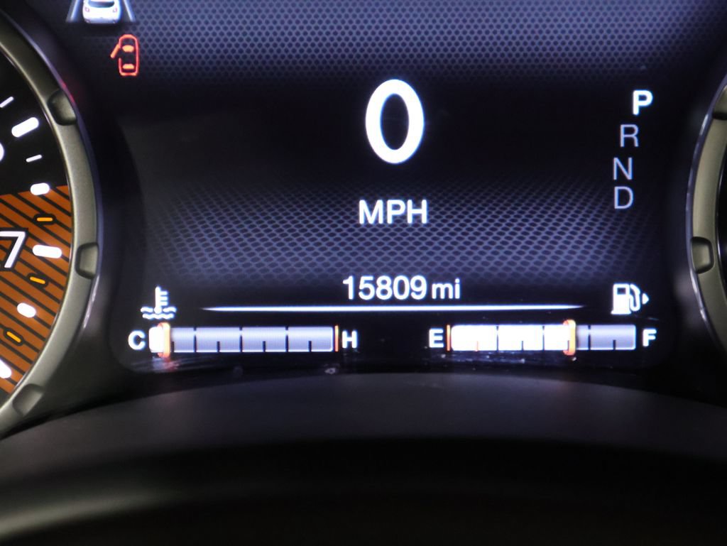 Certified 2023 Jeep Renegade Latitude w/ Sun/Sound Group AWD/4WD image 42