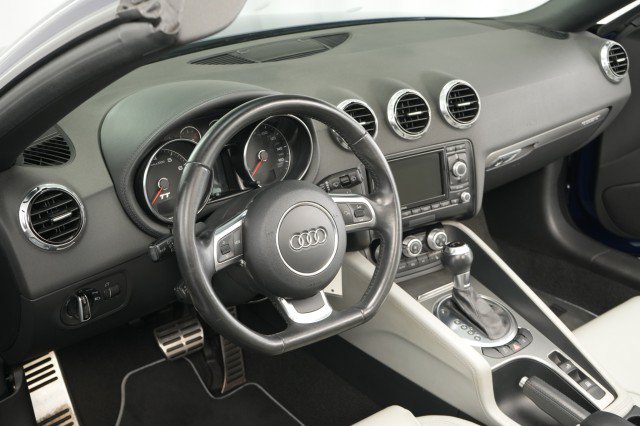 Used 2011 Audi TT 2.0T Prestige AWD/4WD image 32