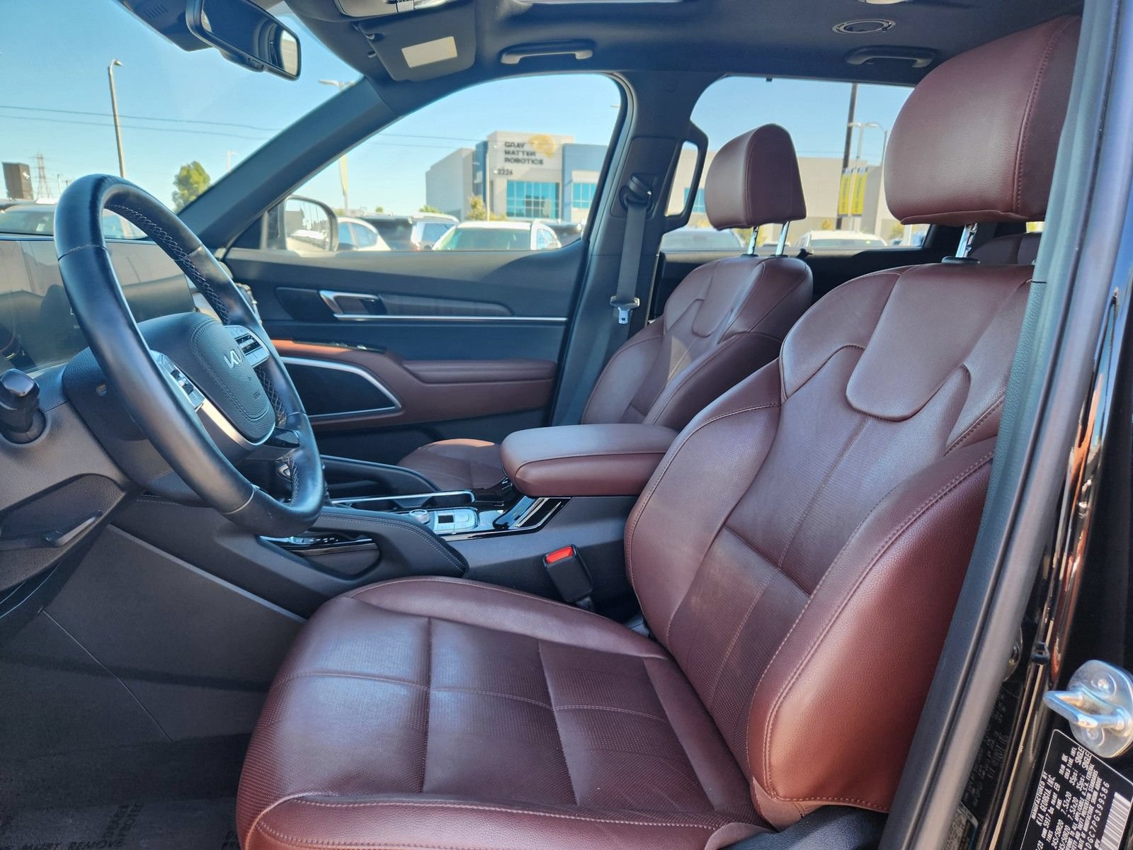 Used 2023 Kia Telluride EX w/ EX Captain's Chair Package AWD/4WD image 12