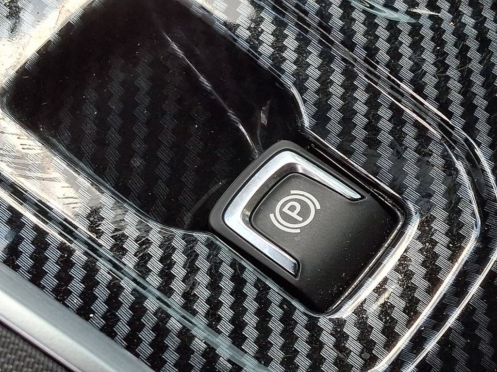 Used 2024 Chevrolet Colorado Trail Boss w/ LPO, Dark Essentials Package AWD/4WD image 24