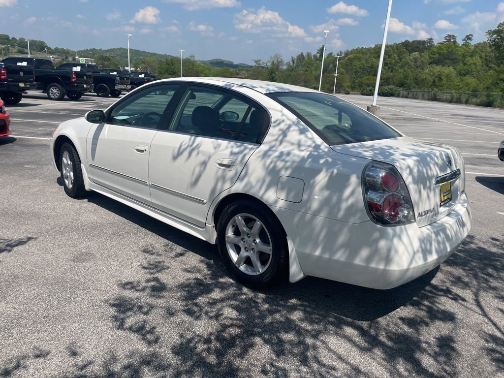 Used 2005 Nissan Altima 2.5 SL w/ (G02) SL Pkg FWD image 3
