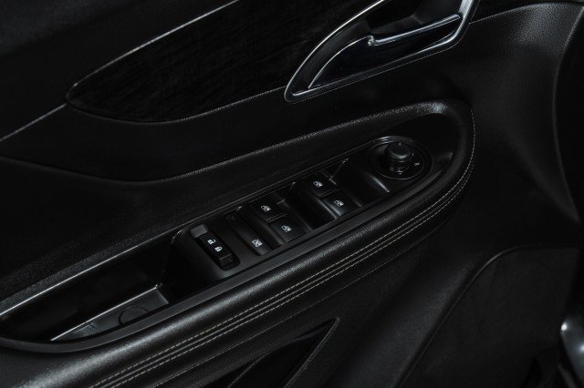 Used 2015 Buick Encore FWD image 34
