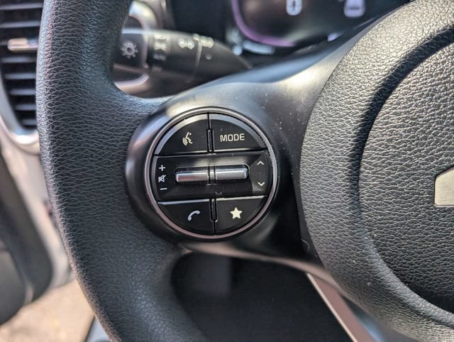 Used 2024 Kia Soul LX w/ LX Technology Package FWD image 16
