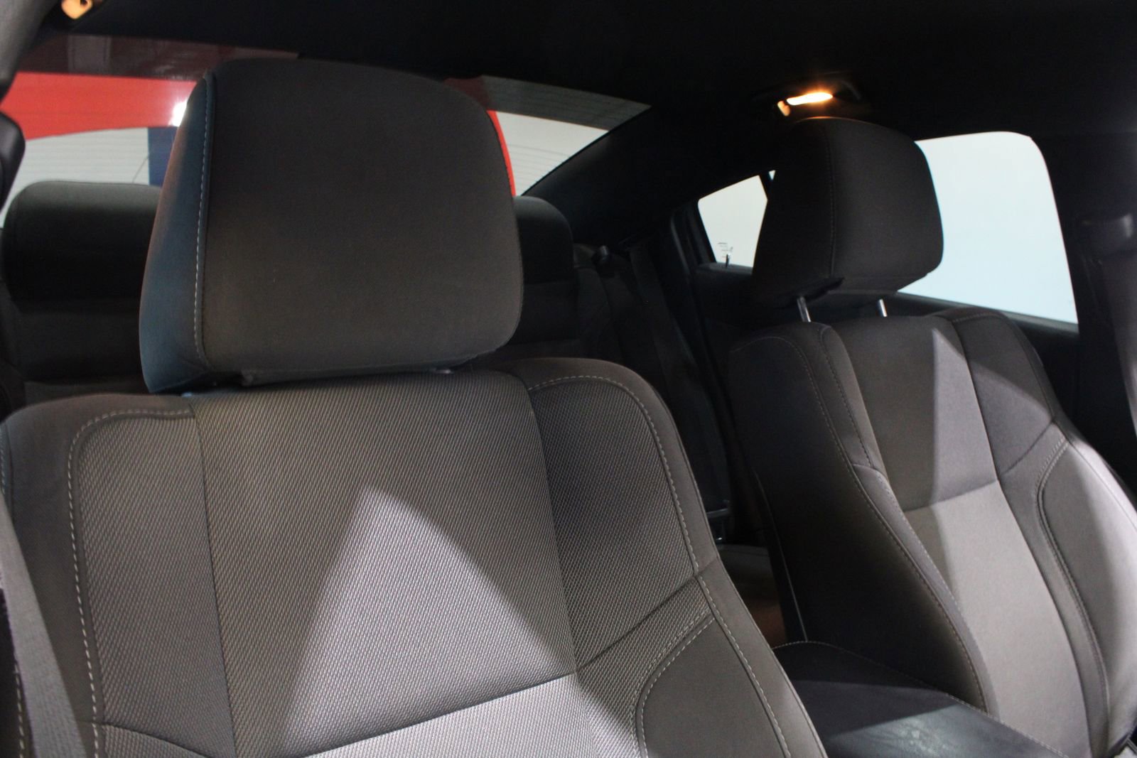 Used 2019 Dodge Charger SXT image 34