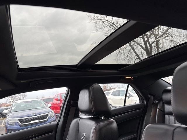 Used 2017 Chrysler 300 S w/ 300S Premium Group image 30