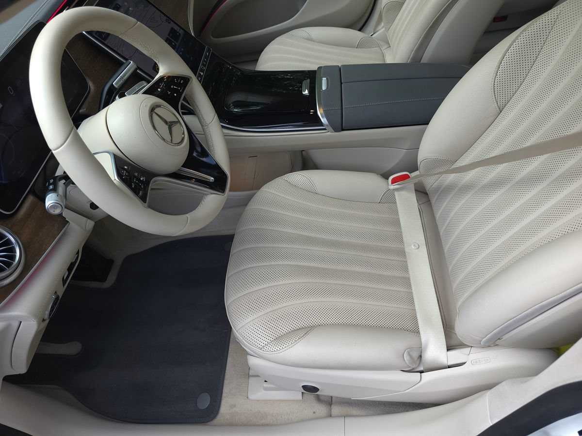 Used 2023 Mercedes-Benz EQS 450+ Sedan image 12