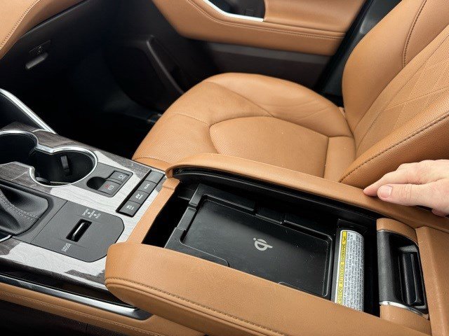 Used 2022 Toyota Highlander Platinum image 23